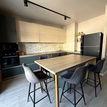 Золотоустівська вул., 22