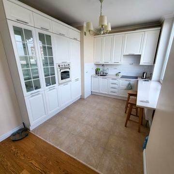 Валерія Лобановського просп., 150-Г