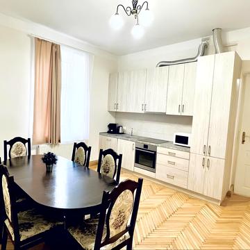 Миколая Коперника вул., 26