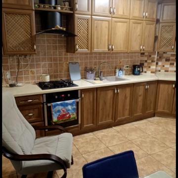 Зелена вул., 46