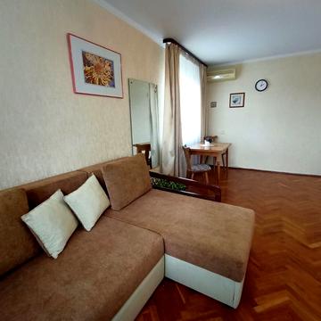 Івана Миколайчука вул. (Серафимовича), 19/1