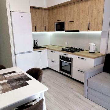 Зелена вул., 204б