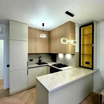 Роксоляни вул., (Будинок 2)