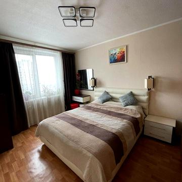 Фесенківський вїзд, 8