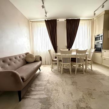 Розточчя вул., (Будинок)