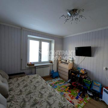 Золочівська вул., 12