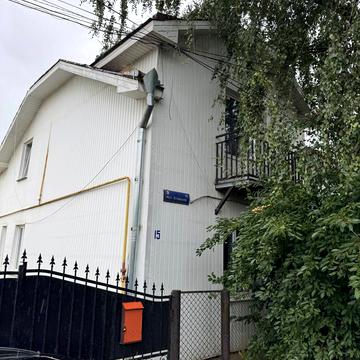 Іспаська вул., 15