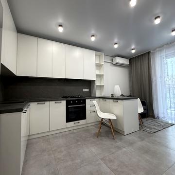 Роксоляни вул., 30