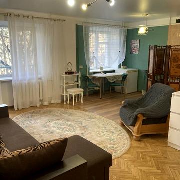 Лесі Українки бульв., 3