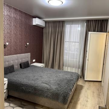 Дніпровська набережна вул., 16-Д