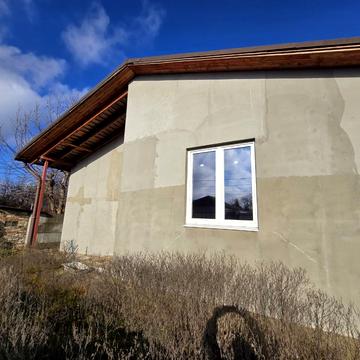 Істомінська вул., 43