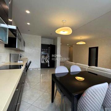 Андрія Верхогляда вул. (Михайла Драгомирова), 16