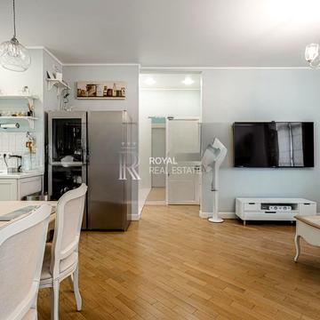 Андрія Верхогляда вул. (Михайла Драгомирова), 5