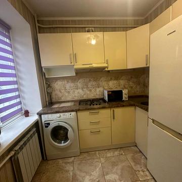 Джона Маккейна вул. (Івана Кудрі), 10