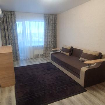 Автозаводська вул., 30