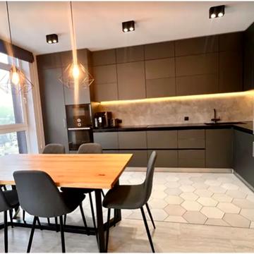 Предславинська вул., 53