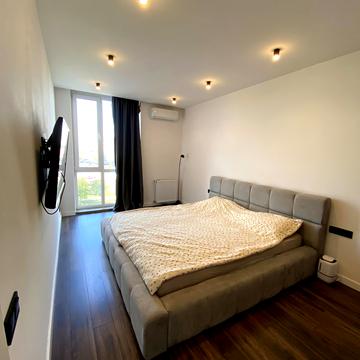 Вячеслава Чорновола просп. (), 69а