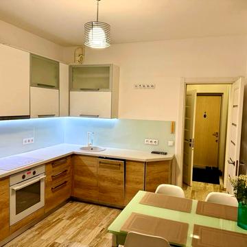 Практична вул., 2