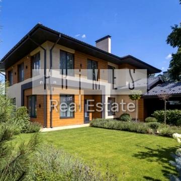 Сковороди вул., 32