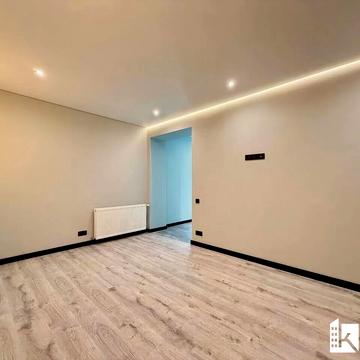 Романа Вірастюка вул., 1