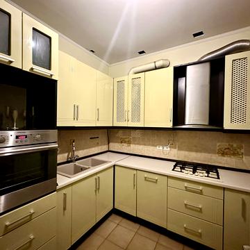 Берестейський просп. (Перемоги), 30