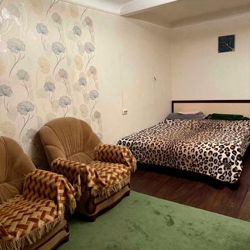 Чорних Запорожців вул. (Петра Запорожця), 13