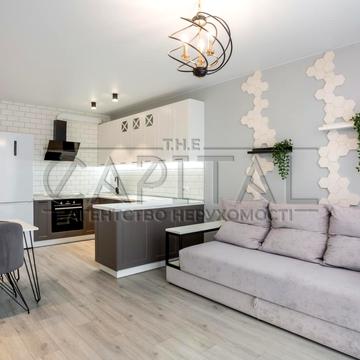 Микільсько-Слобідська вул., 10