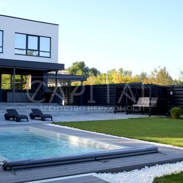 Фастівський