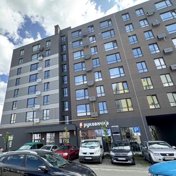 Героїв Майдану вул., (Будинок 6)