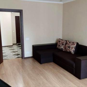 Ясинуватський пров., 11