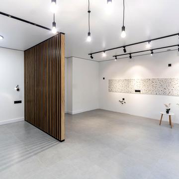 Романа Левицького вул., 4