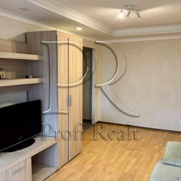 Левка Лукяненка вул. (Маршала Тимошенка), 1