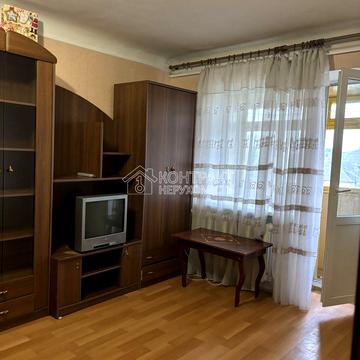 Комунальний проїзд, 9/11