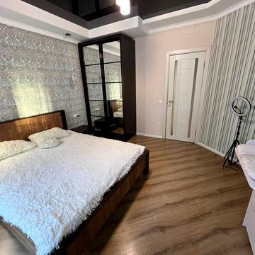 Малоголосківська вул., 8