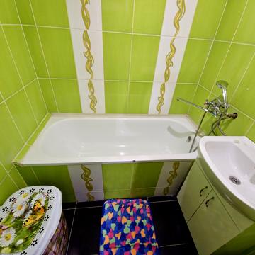 Максима Залізняка вул., 12