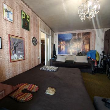 Академіка Корольова вул., 7