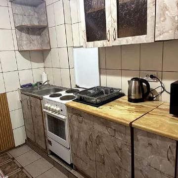 Морозна вул., 6