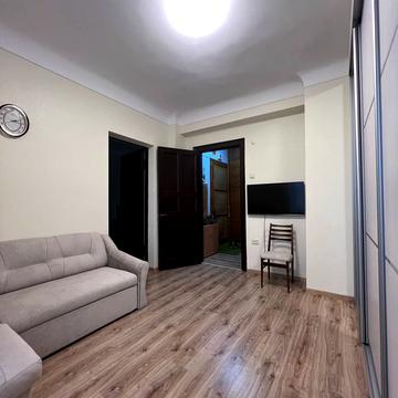 128-ї Бригади Тероборони вул. (Курчатова), 4