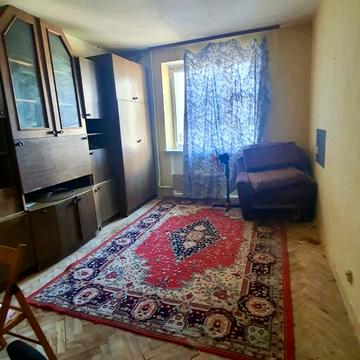 Паровозна вул., 9