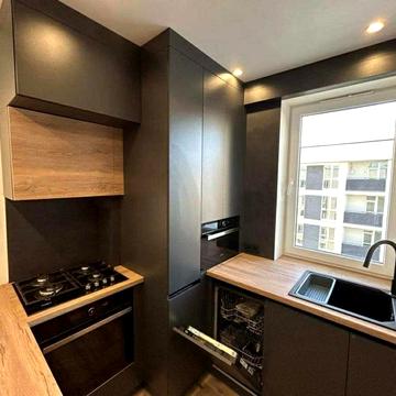 Івана Пулюя вул., 32