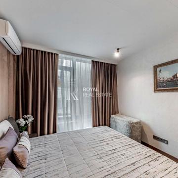 Джона Маккейна вул. (Івана Кудрі), 1-Б