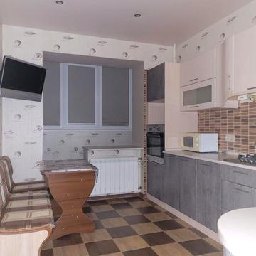 Ярослава Баїса вул. (Володимира Висоцького), 21