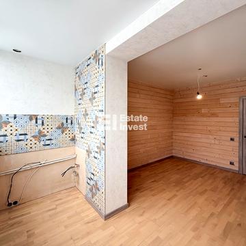 Миру вул., 53