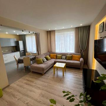 Добровольців вул. (Маршала Говорова), 10/6