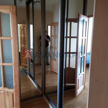 Генерала Миколи Юнаківа вул., 11