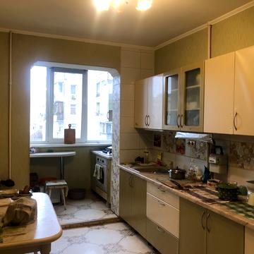 Небесної Сотні просп. (Маршала Жукова), 8