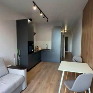 Генуезька вул., 1-Е