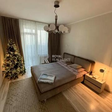 Золотоустівська вул., 52