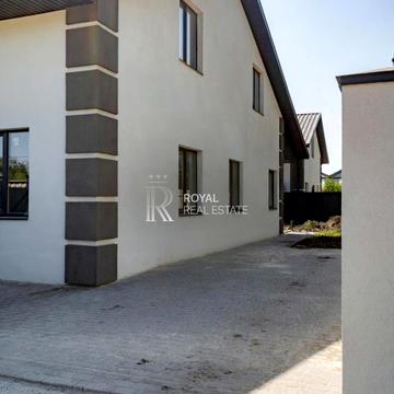 Центральна вул.