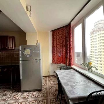 Борщагівська вул., 206